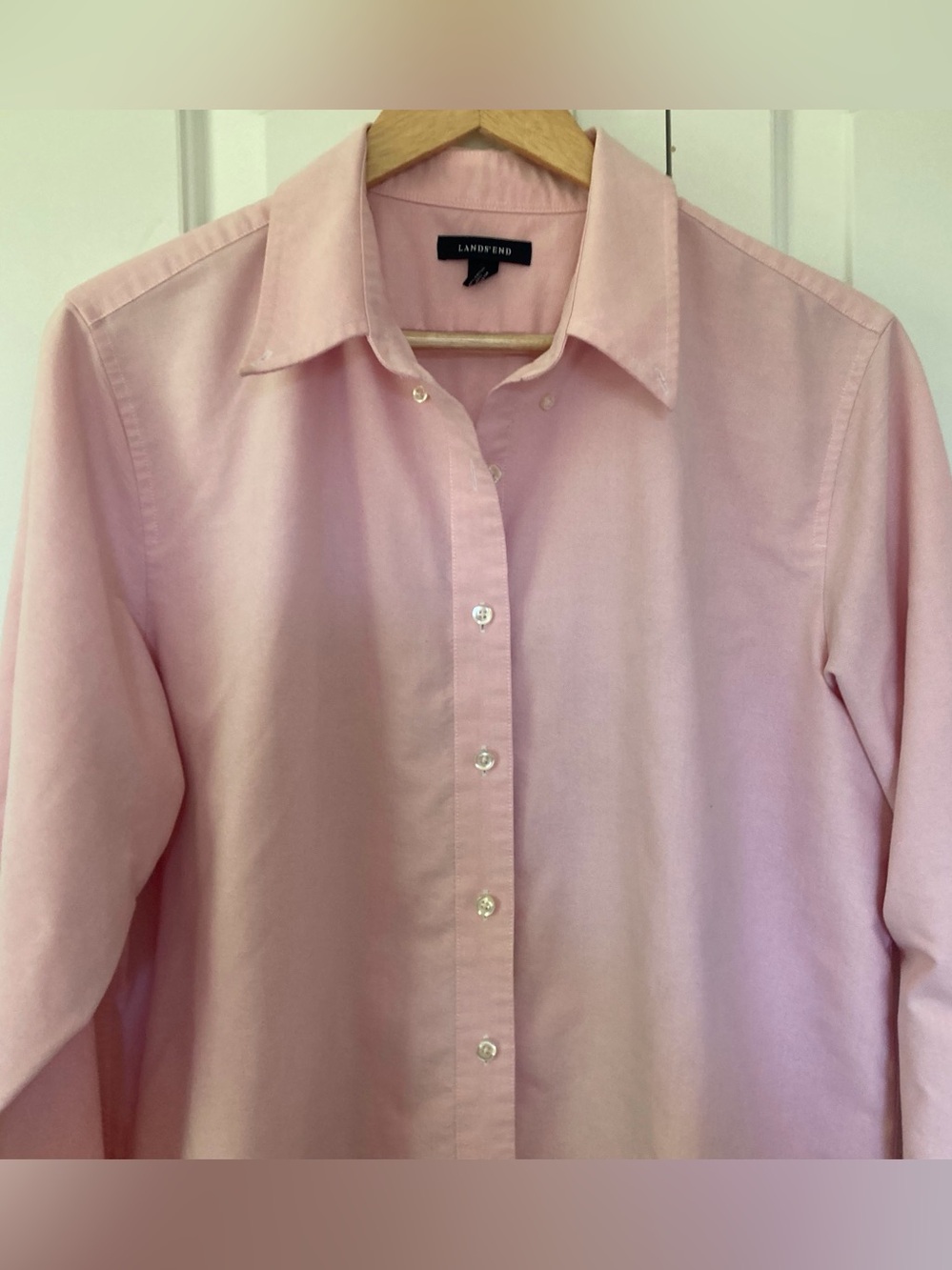 Lands’ End Women’s Size XL Oxford Pink Button Down Long Sleeve Shirt